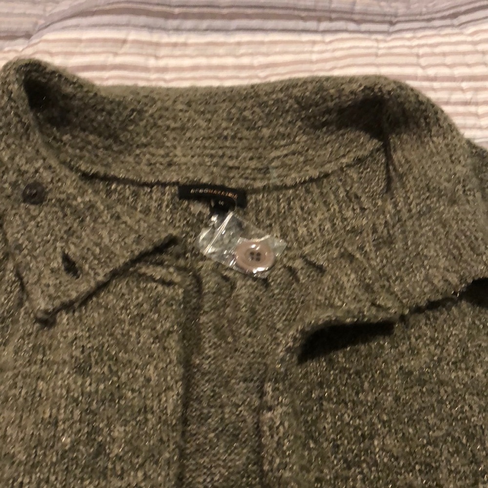 Cardigan - Picture 2 of 4